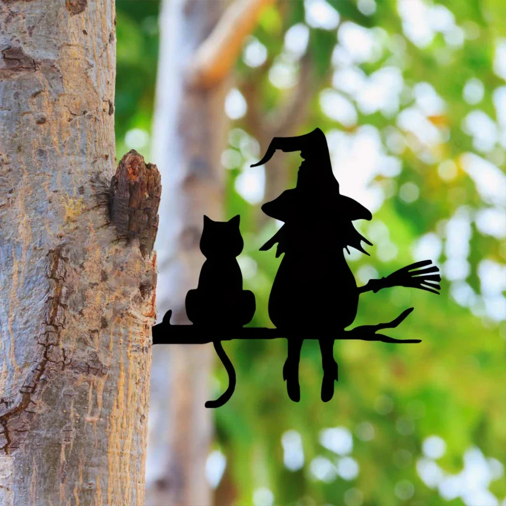Garden Stake Iron Silhouette Cute Witch and Cat Tree Stump Plug-in Yard Art for Lawn Courtyard Decor